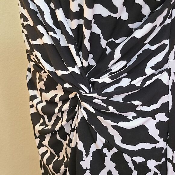 NWOT "Chaus" dress size L. - Picture 4 of 11